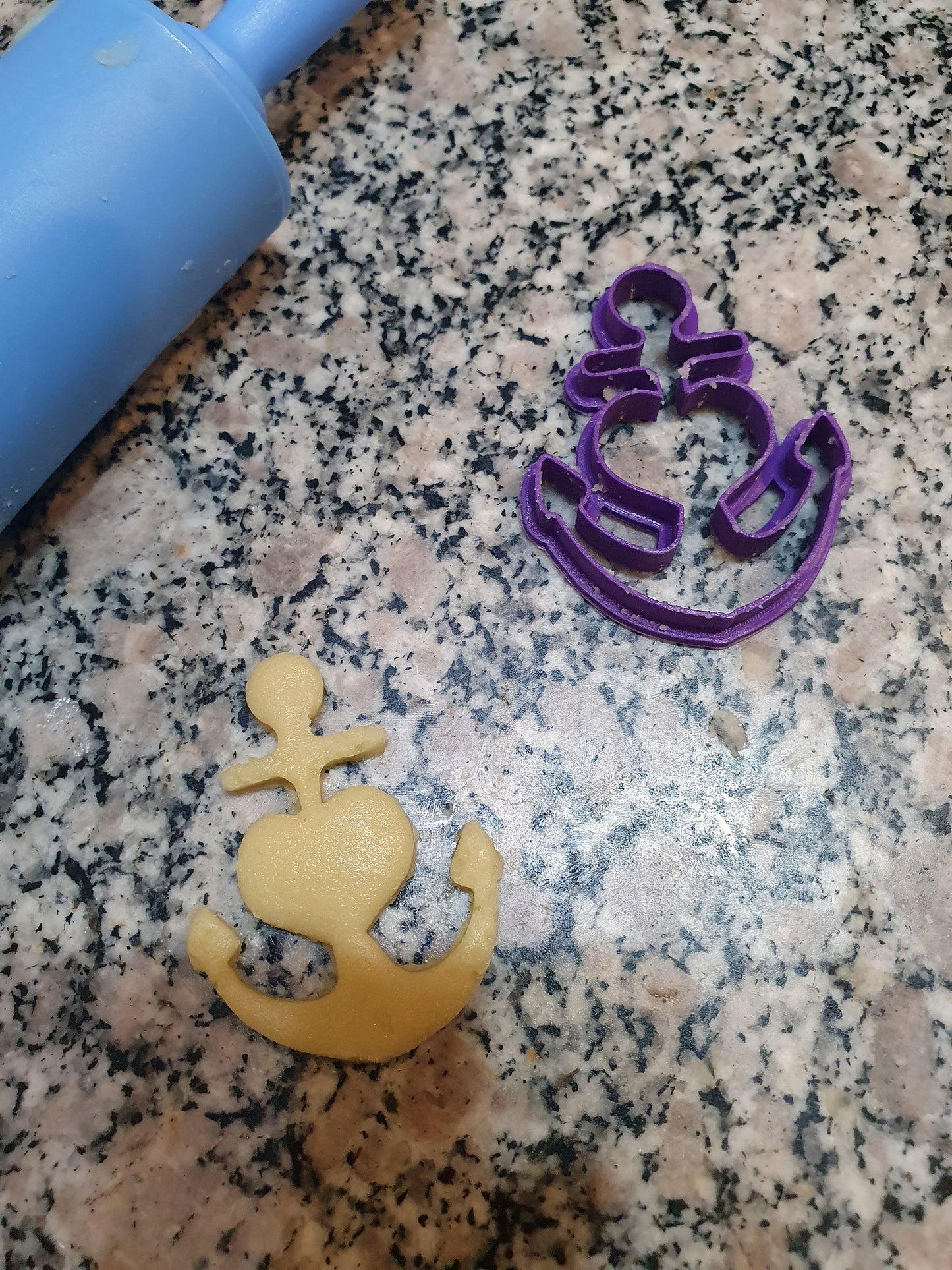 Anchor Heart cookie cutter
