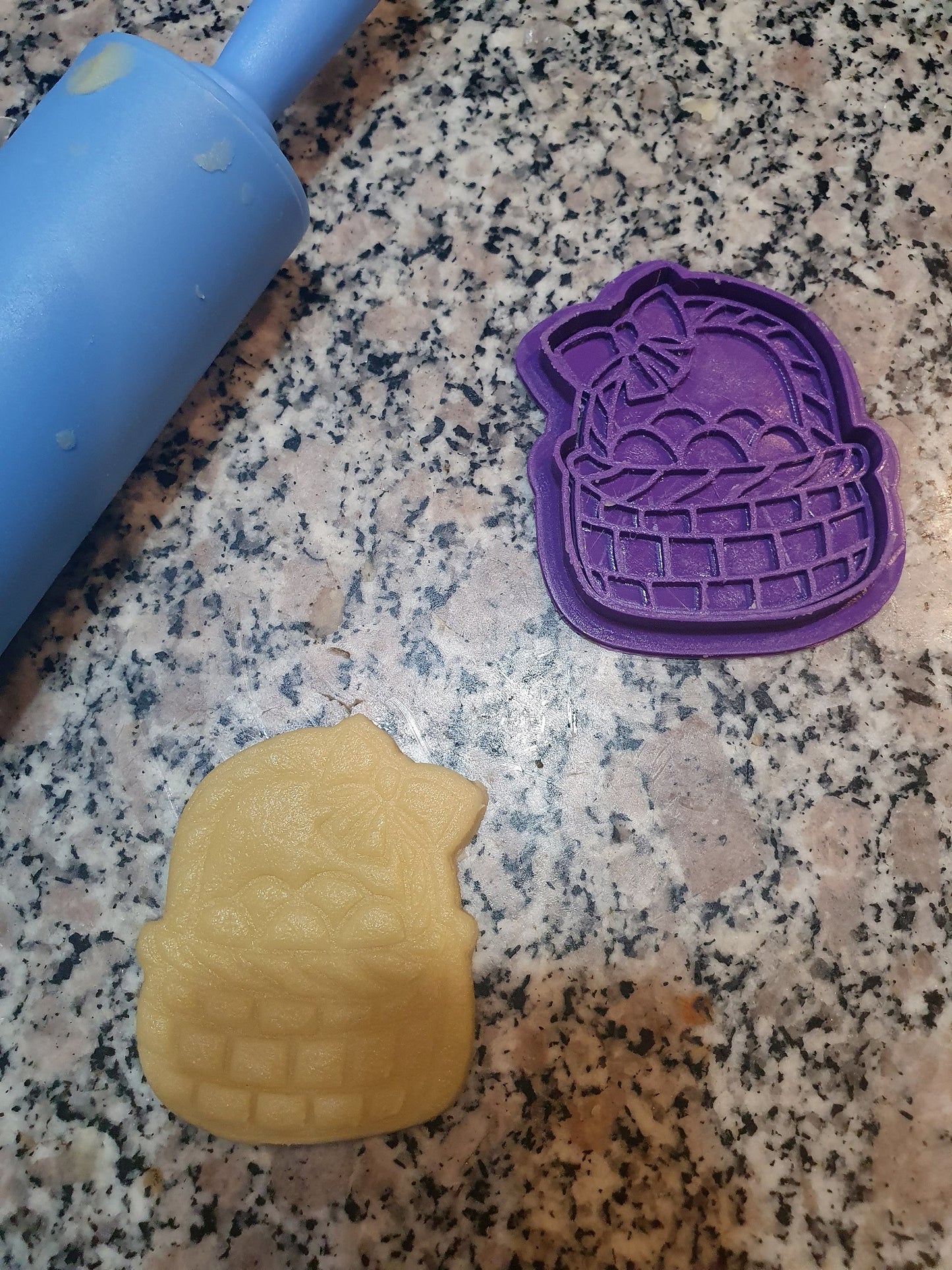 Egg Basket Happy Easter cookie cutter with stamp