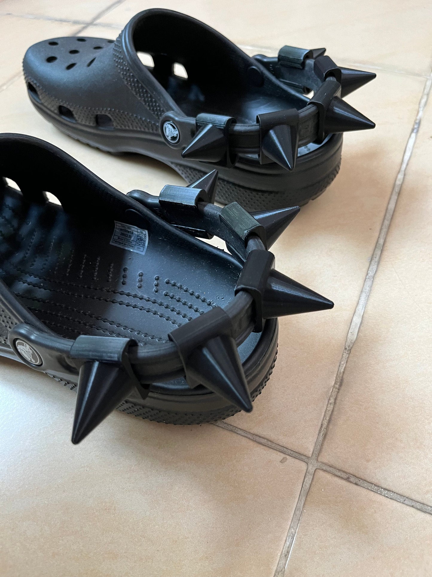 Big back spike for Croc