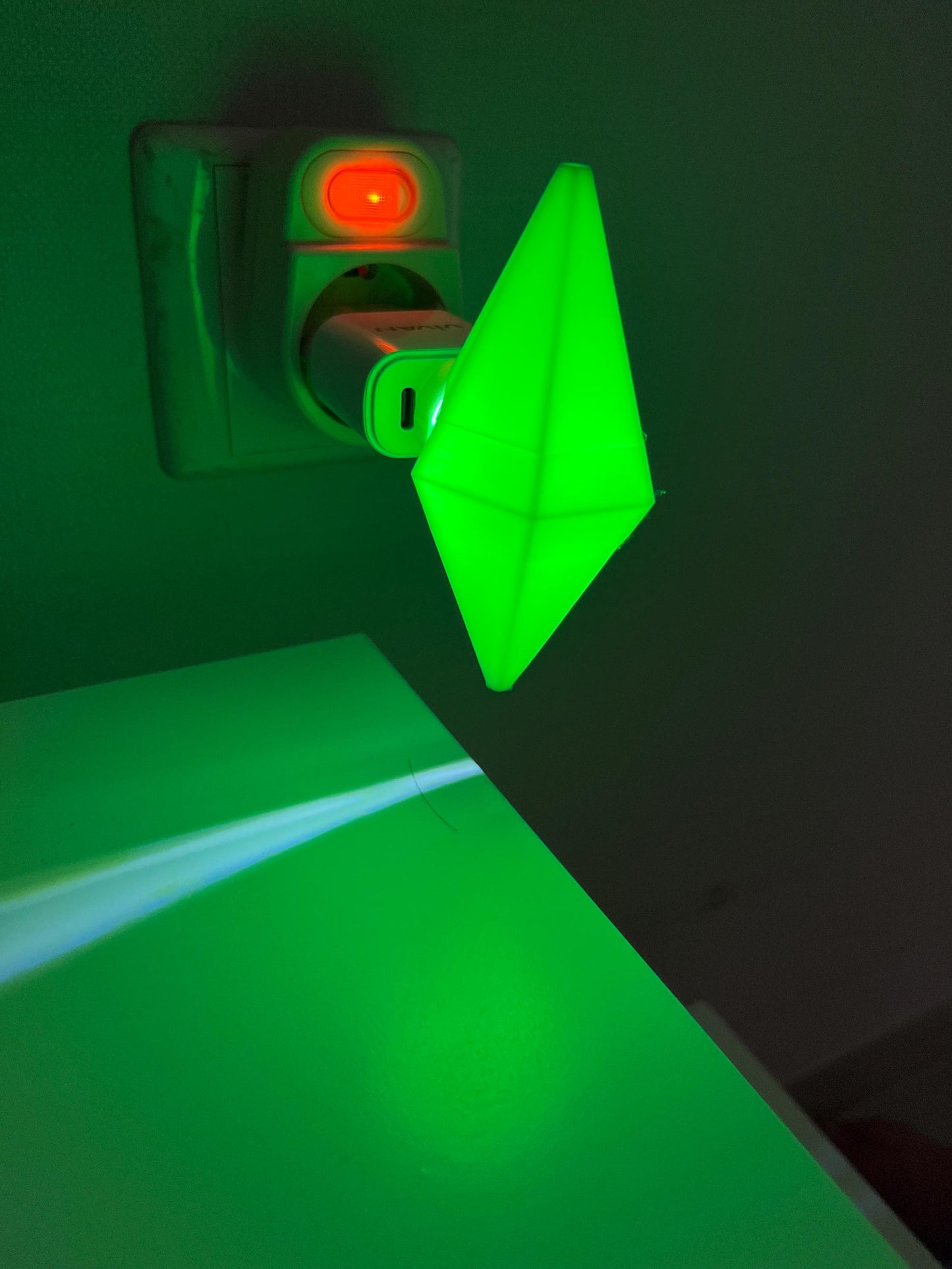 Plumbob Diamond Lamp USB Wall Night Light Plug 3D print