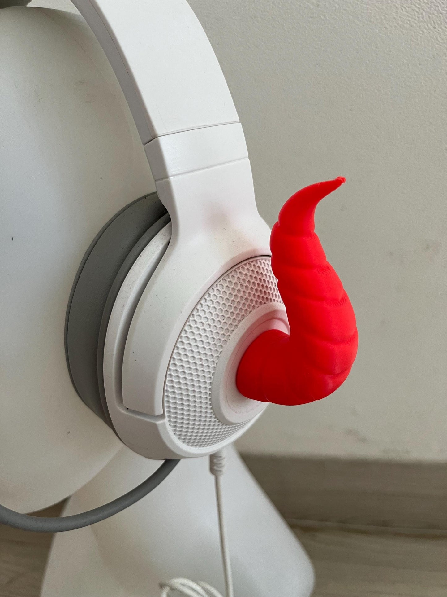 Mini Horn Flat side for Headphones / Headset for streaming anime cosplay